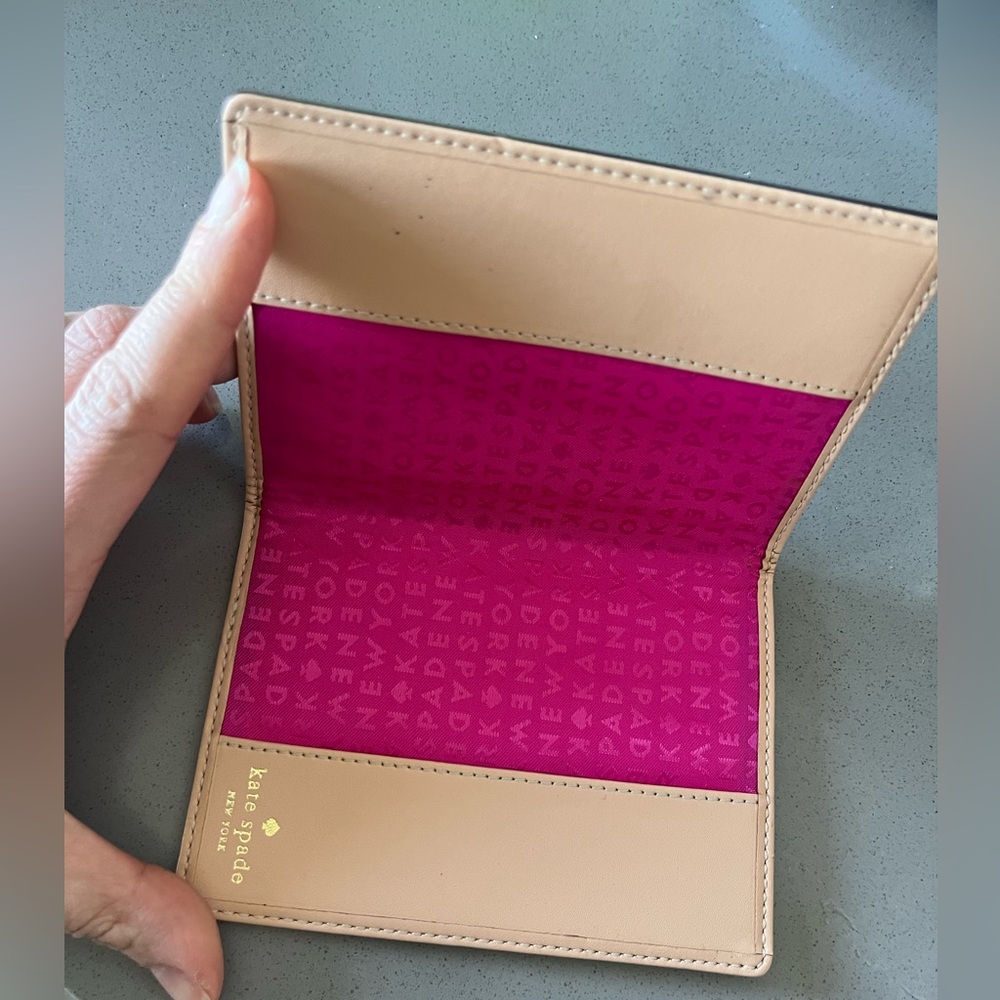 EUC Kate Spade black Wellesley travel Passport Holder wallet - Picture 3 of 6